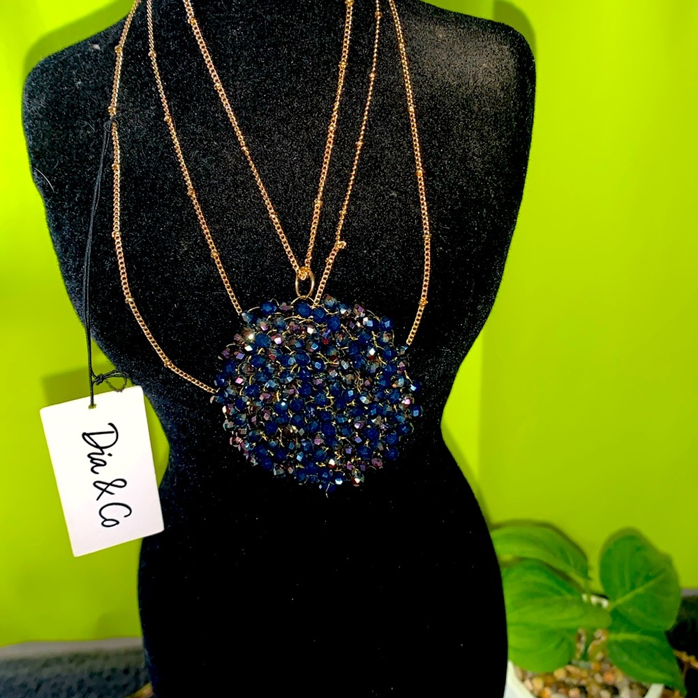 Beautiful Blue Beaded Pendant With Necklace.    #003